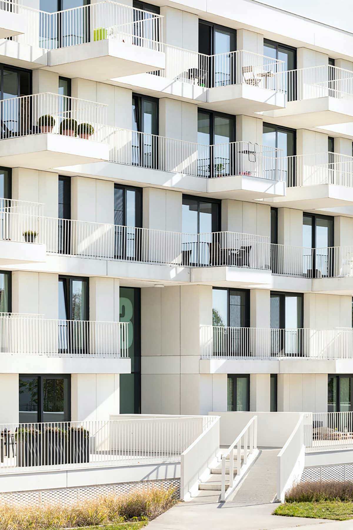 photograph of an apartment building-(c)an vanderhoydonck&B architecten&ilse liekens